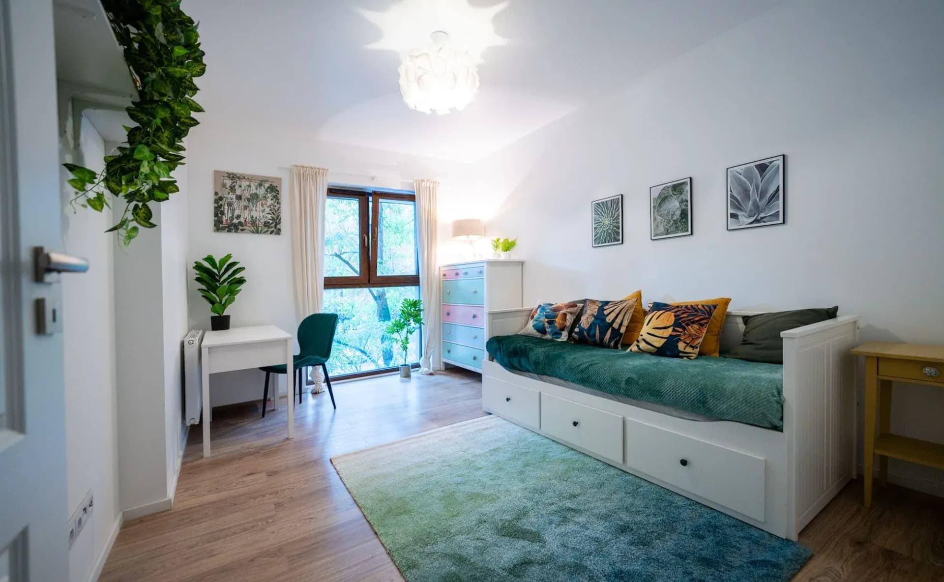 Klimatyczne dwupokojowe mieszkanie na Bielanach - фото 6