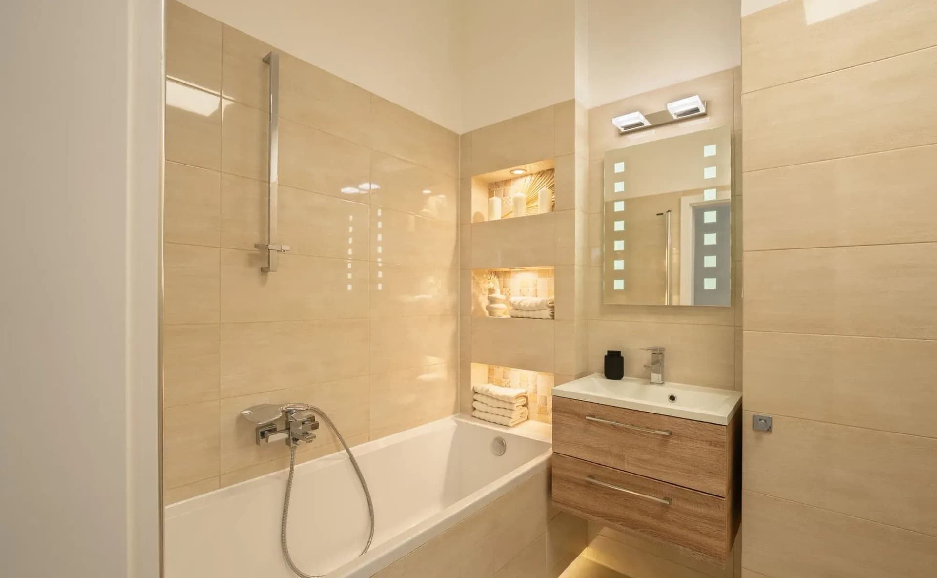 Unikatowy Apartament na Powiślu - zdjęcie 9