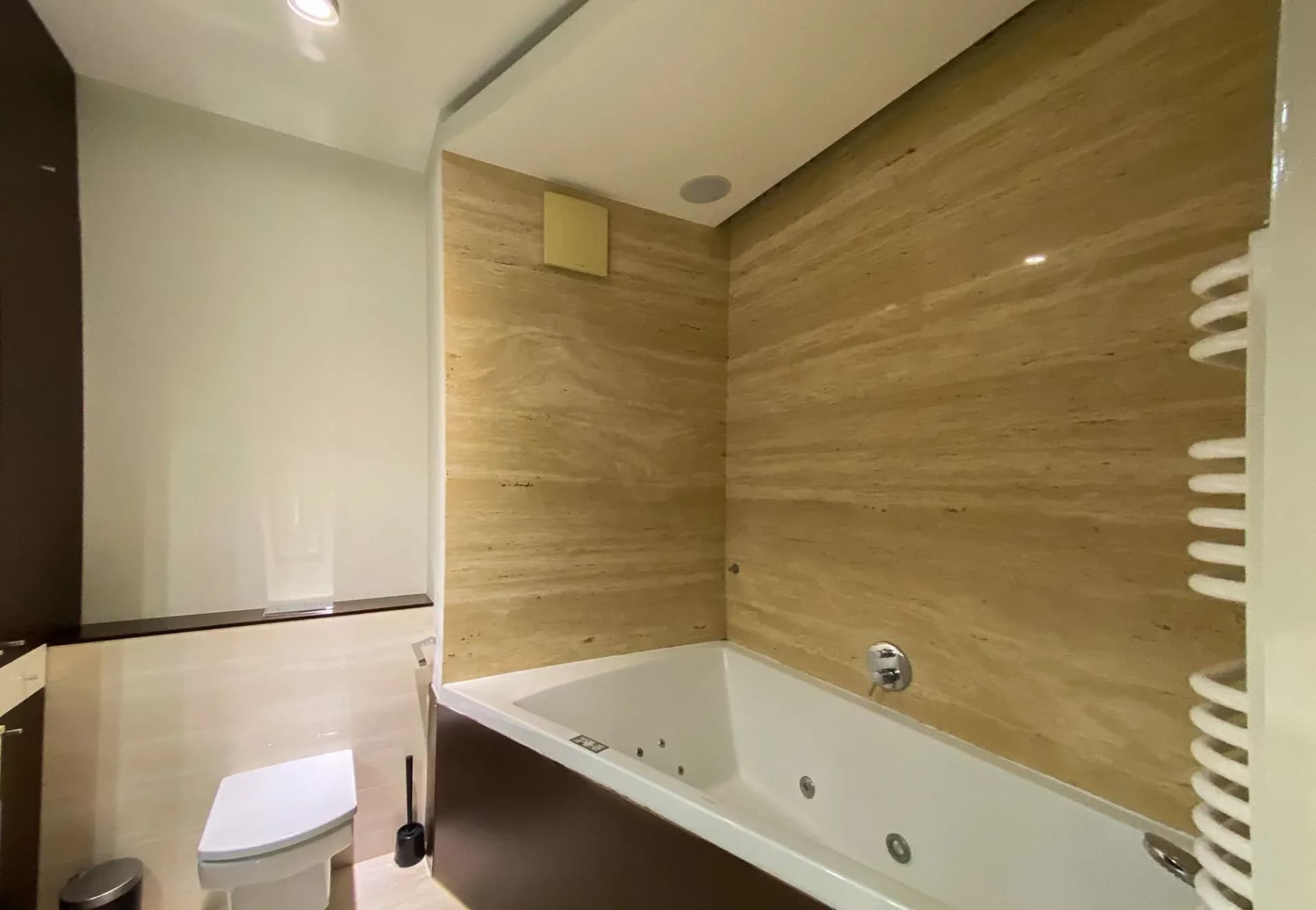 Przestronny, słoneczny apartament przy metrze na Żoliborzu - zdjęcie 9